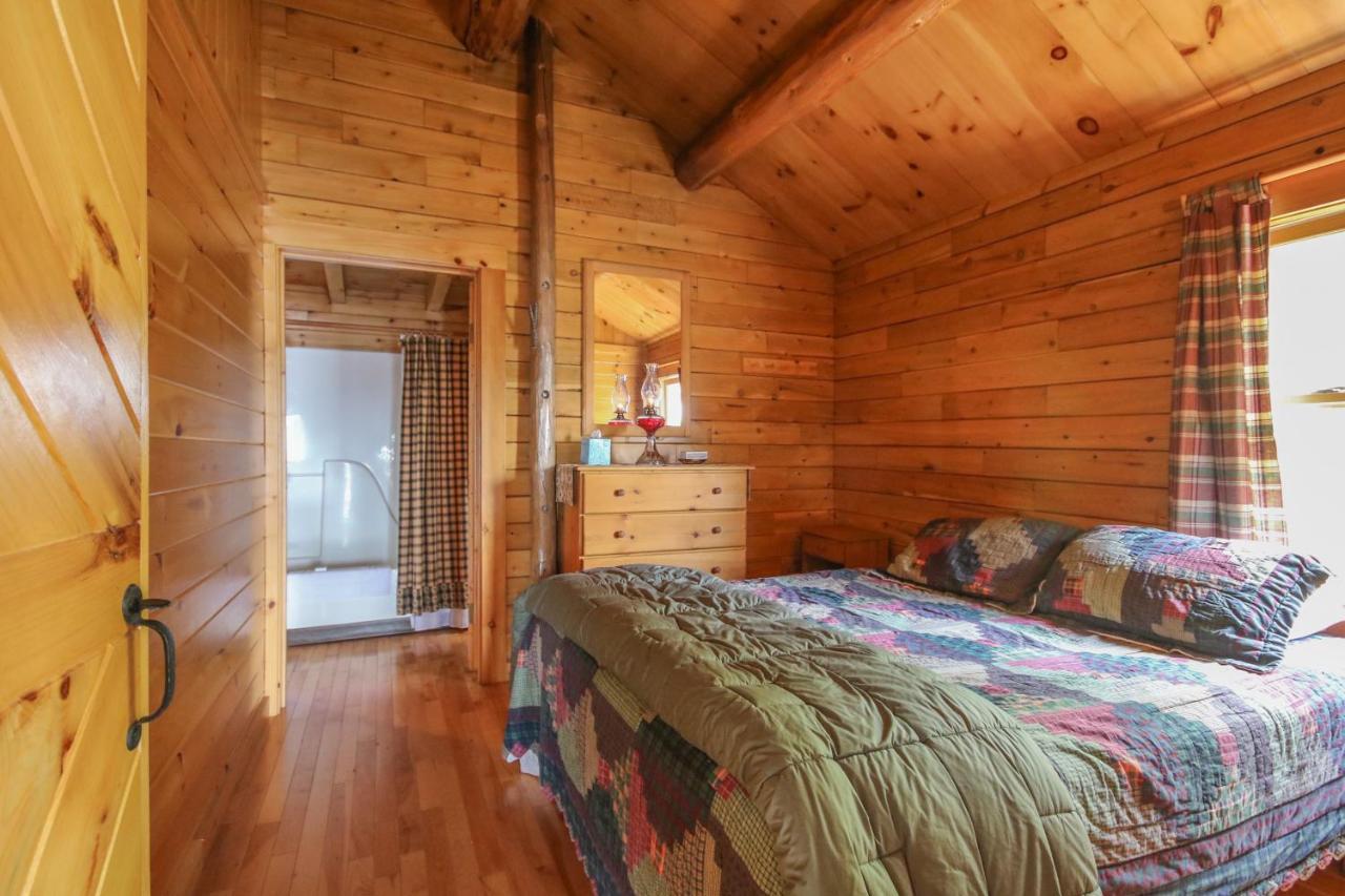 Attean Lake Lodge Jackman Ngoại thất bức ảnh